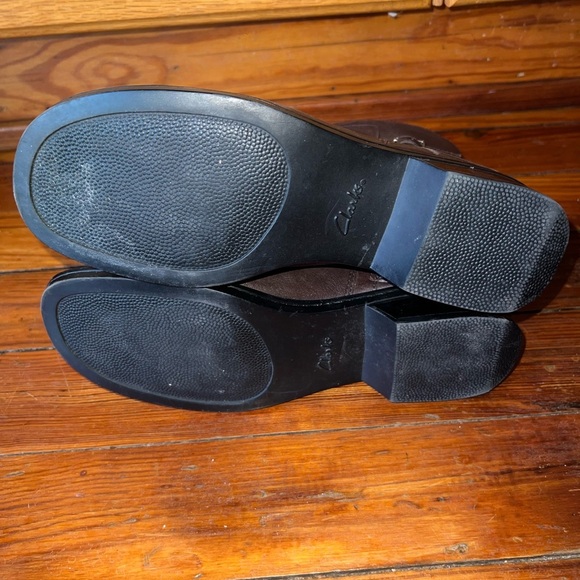 Clark’s Chocolate Brown Leather Ankle Boots Womens 8.5 - Picture 4 of 5